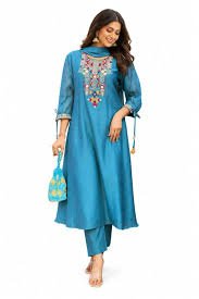 Elegant Indian suit with dupatta